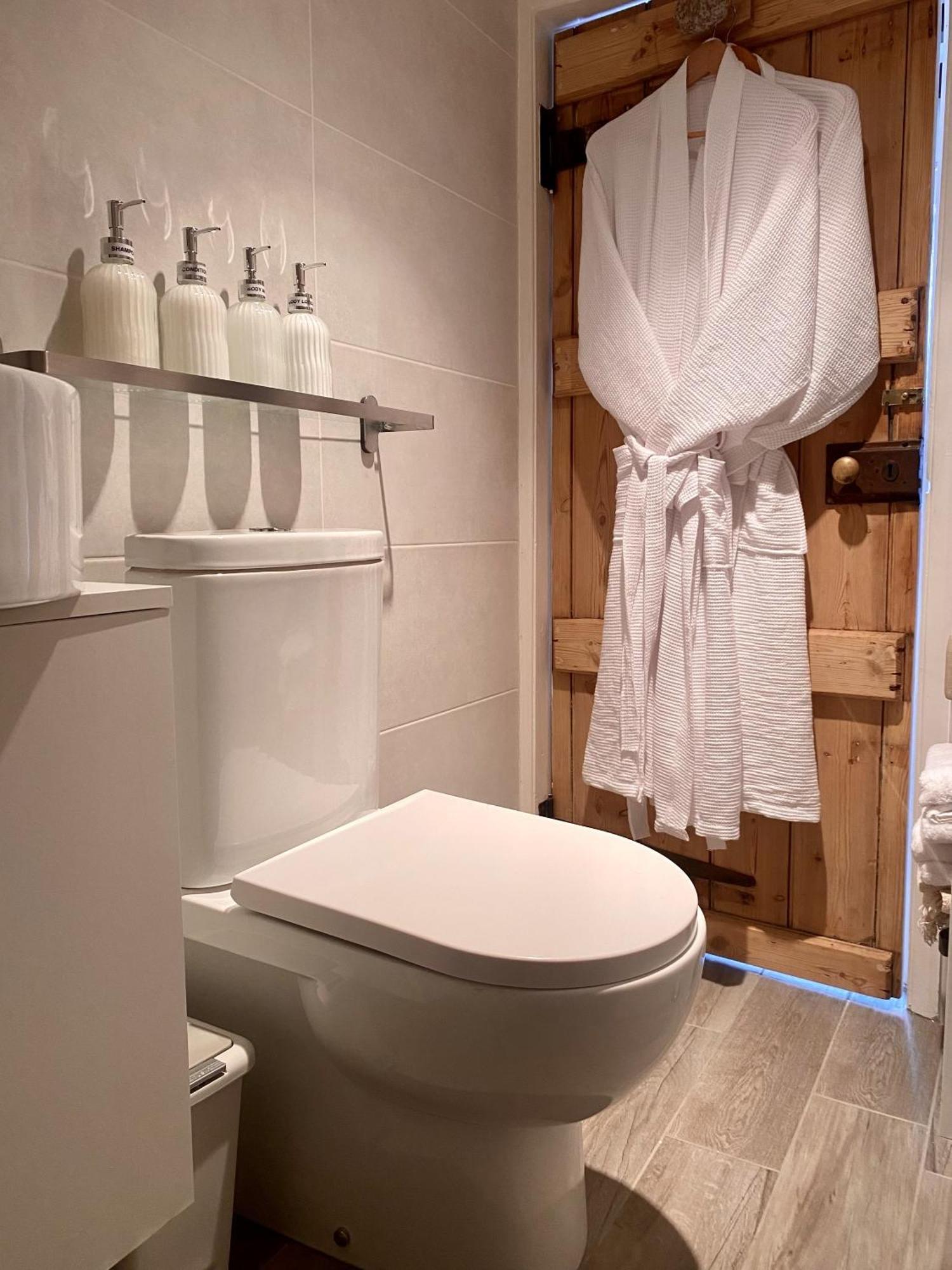 Chestnut Tree Cottage, 7 High Street Ardingly Rum bild